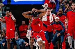 开云体育登录-快船逆转火箭，系列赛回到起点