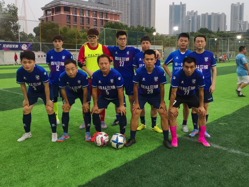 球队在比赛中取得了出人意料的胜利