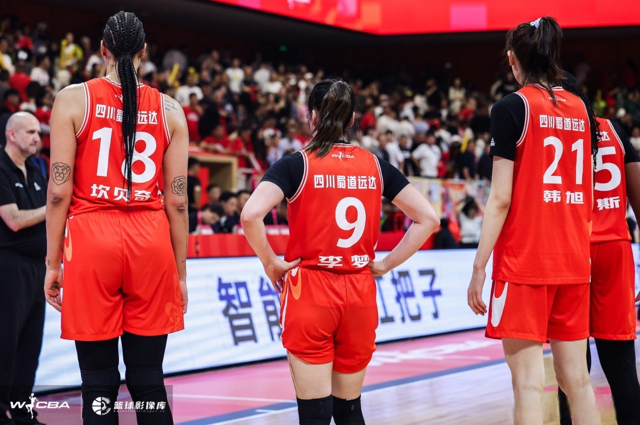 广东女篮以大比分战胜内蒙古女篮，稳坐榜首！的简单介绍