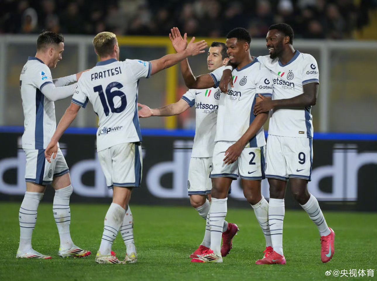 富力客胜斯威，保持联赛不败纪录