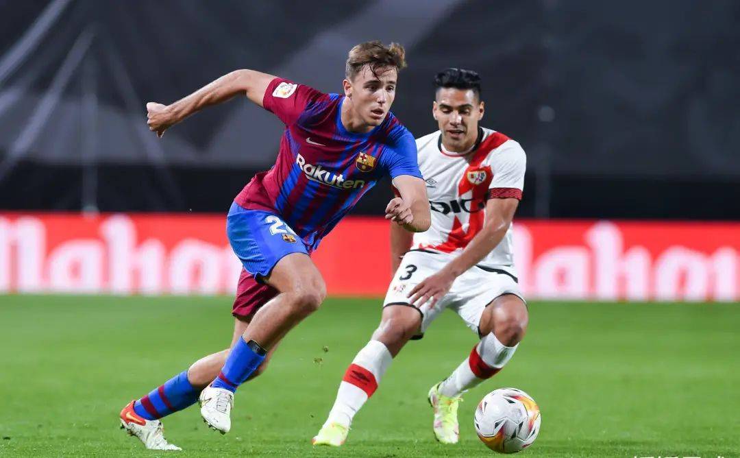 格拉纳达客场逼平巴列卡诺，保级形势稍有缓解