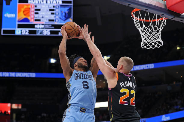 卫冕冠军狂胜：热火大胜灰熊