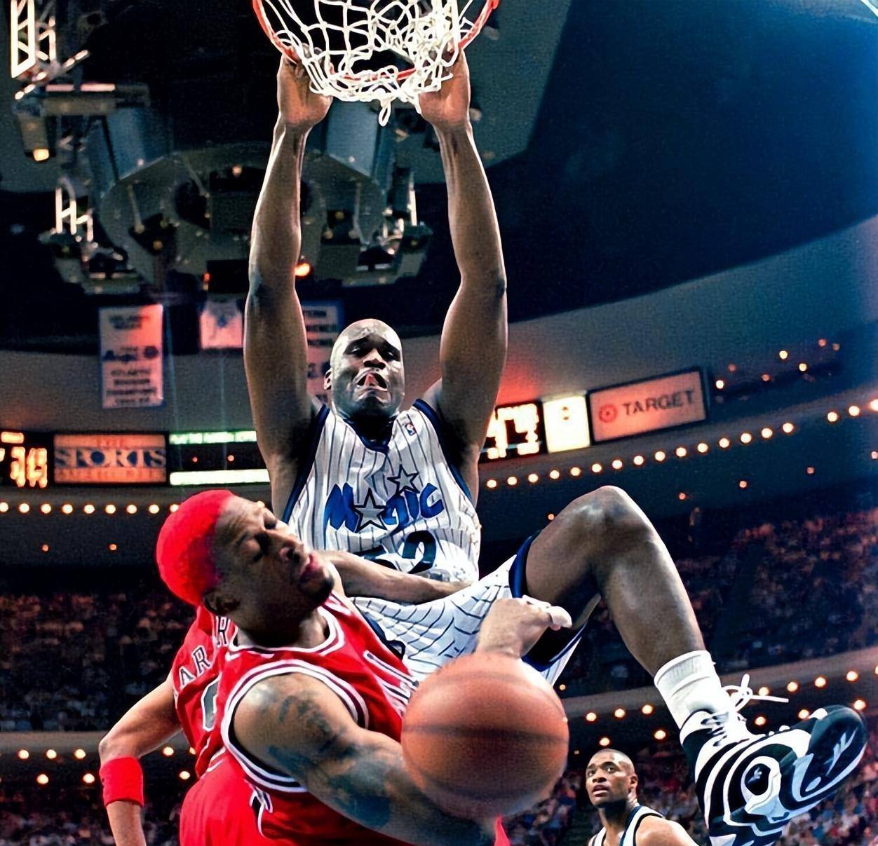 太阳击败魔术，稳固东部前列位置