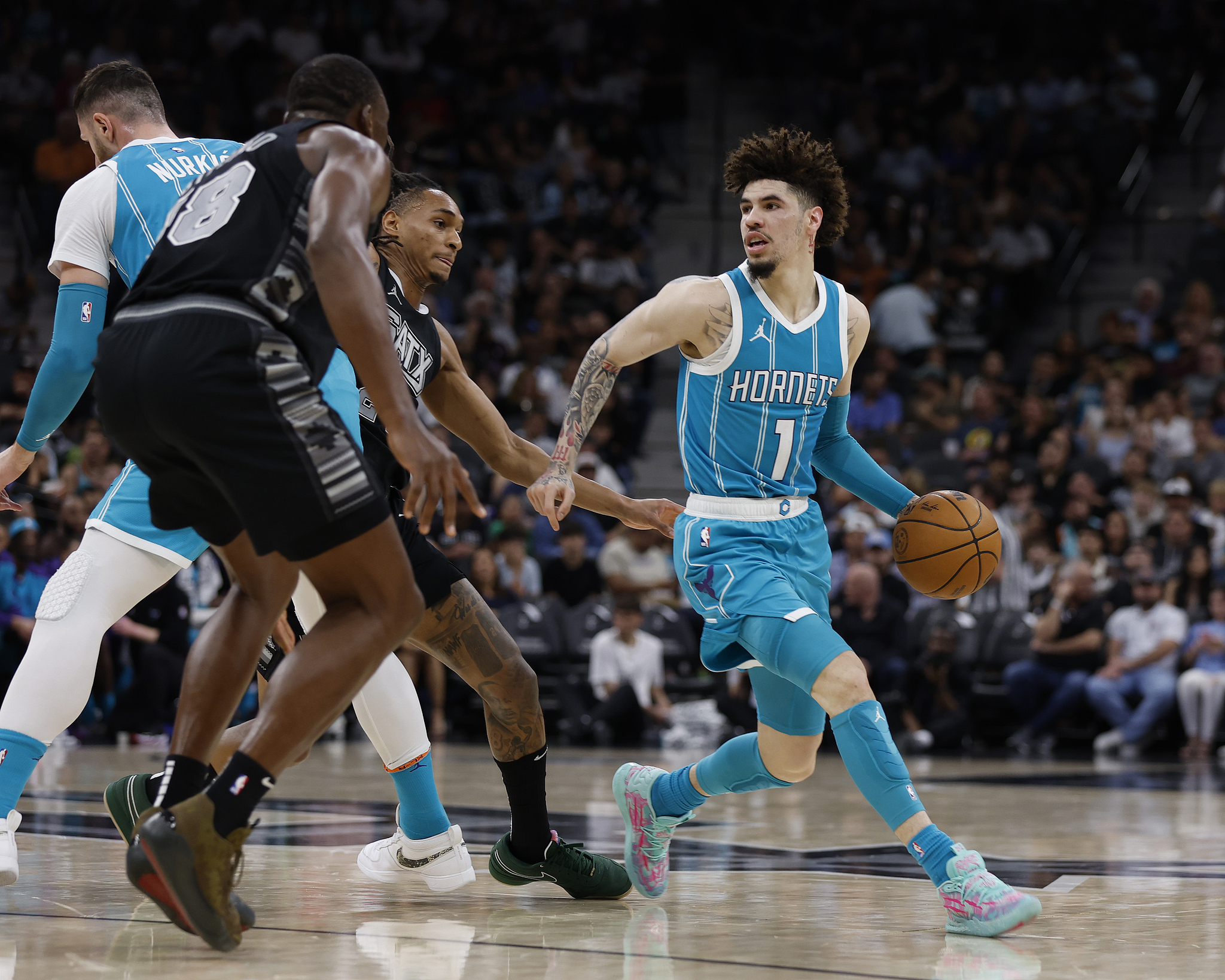 独行侠击败黄蜂连胜四场